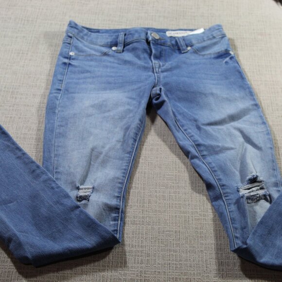 Blank nyc Size 25 Distressed Light Blue Low Rise Raw Hem Spray On Jeans - Picture 1 of 5